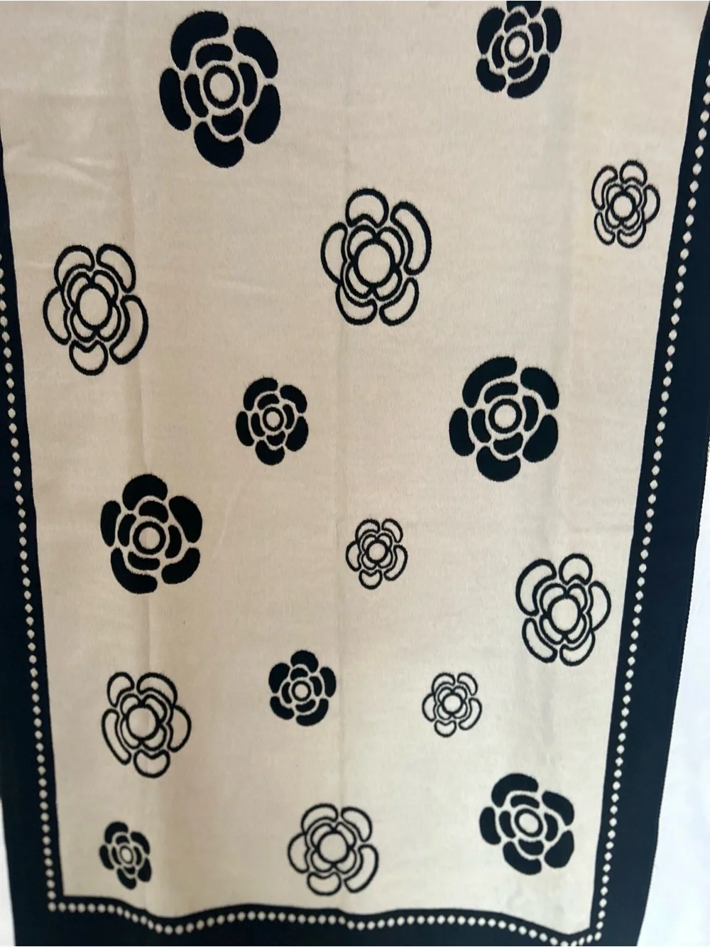 Chanel lookalike Camellia flower print jacquard reversible scarf. NWOT 24x74